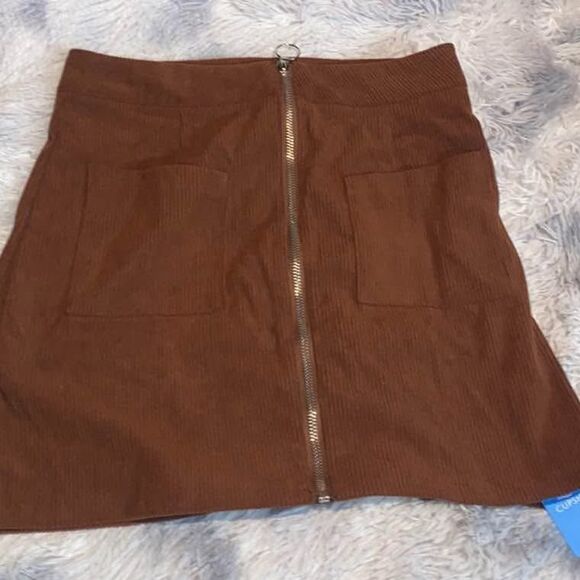 Corduroy Skirt, Small NWT - Picture 2 of 4